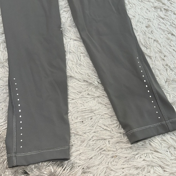 Lululemon Swift Speed High-Rise Crop 21" Gull Grey - Picture 2 of 8